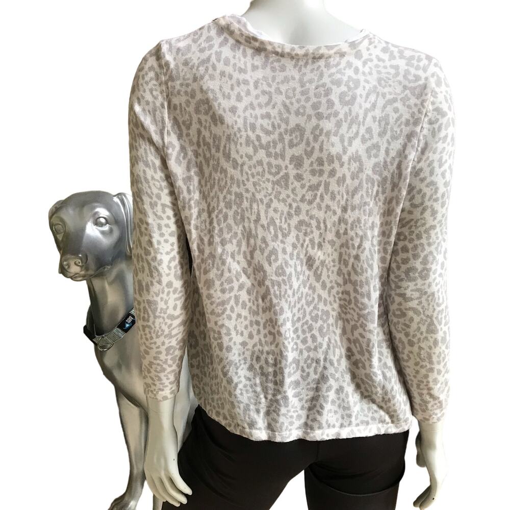Olivaceous Layered Leopard Print Gray Long Sleeve… - image 3